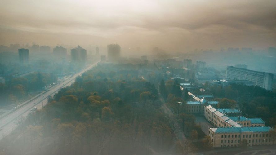 В Киеве уже четвертый день подряд зашкаливает уровень загрязнения воздуха