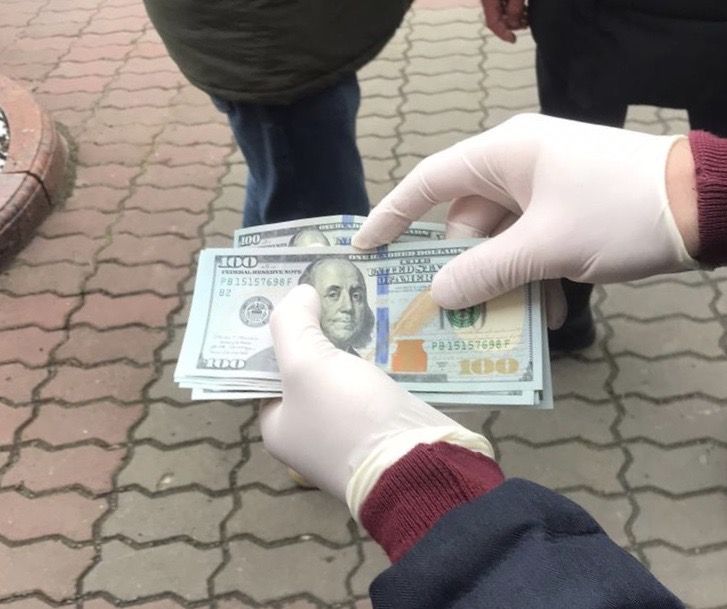 Фото – Двох луцьких екоінспекторів, затриманих на хабарі, можуть відпустити під заставу