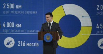 Фото – Зеленський анонсував будівництво житла із сонячними панелями для переселенців
