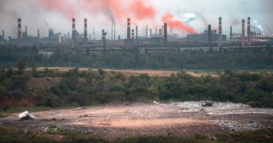 Фото – У Кривому Розі й далі фіксують перевищений рівень забруднення повітря – моніторинг