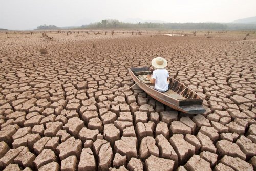 Каховське водосховище перетворилося на суцільну пустелю