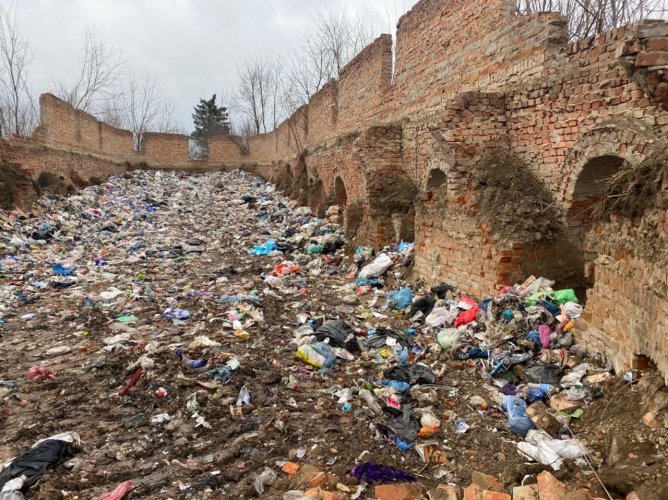 Львовский мусор снова оказался на Житомирщине. Фото