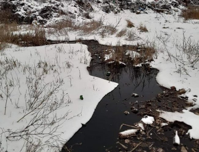У Хмельницькому стічні води сміттєзвалища отруюють воду ставка в Озерній – екоінспекція