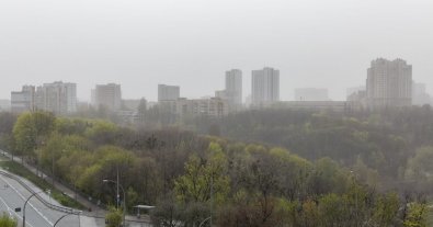 Фото – Киевляне пожаловались на сильный смог в воздухе: названные причины