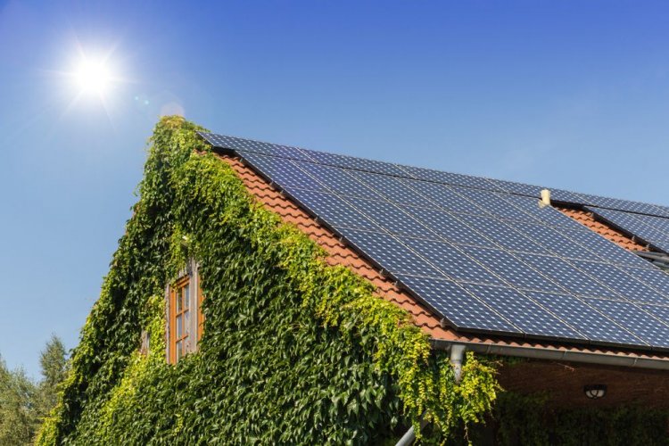 У Берліні на дахах усіх будинків встановлять сонячні панелі