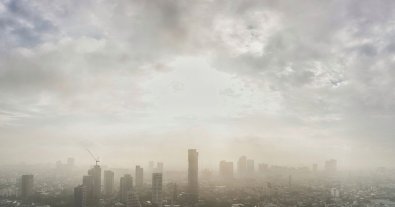 Photo – High levels of air pollution due to dust from the Sahara recorded in Kyiv