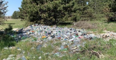 Фото – Коблево: на курорте Николаевской области обнаружили горы мусора