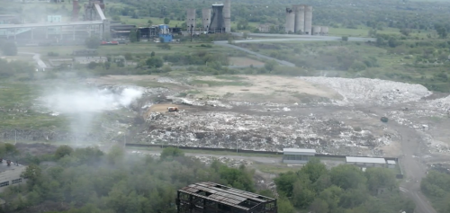 На Дніпропетровщині незаконно діє сміттєзвалище, яке отруює людей. Відео