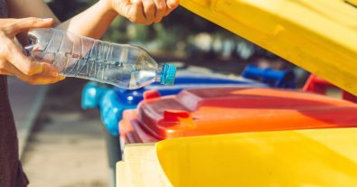Photo – Residents of Kyiv demand to install more containers for sorting garbage