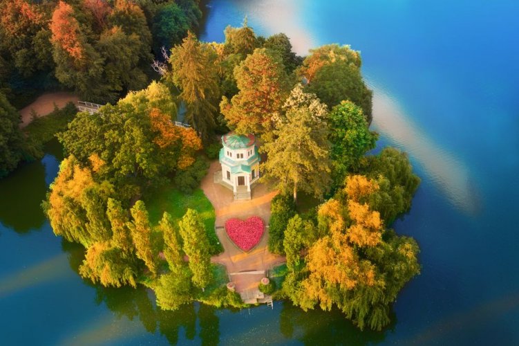 Європейський день парків: 20 найкрасивіших місць Києва та України