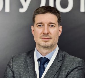 Владислав Антипов