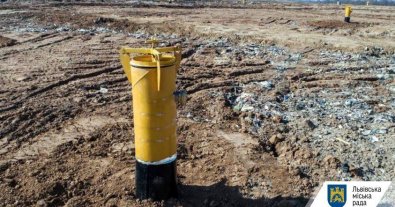 Фото – На свалке в Грибовичах начали дегазацию полигона