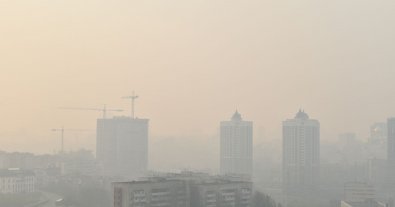 Фото – Пыльная буря задержится в Киеве на несколько дней