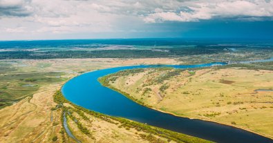 Фото – Экологи признали катастрофическое состояние Днепра: в воде нашли 161 загрязнитель
