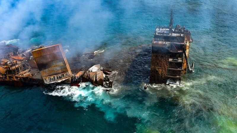 Екологічна катастрофа на Шрі-Ланці: через пожежу на кораблі судять капітана-росіянина