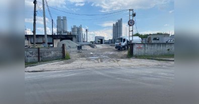 Фото – Більшість бетонних заводів, що отруюють повітря в Дніпрі, працює без документів – екологиня