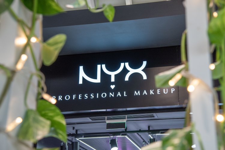 Магазины NYX принимают на утилизацию упаковки от косметики: как сдать и получить подарок