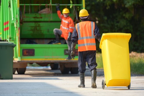 Як сортувати відходи під час війни: інструкція