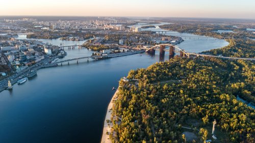 У Києві парки та сквери перевірили на міни: де безпечно гуляти