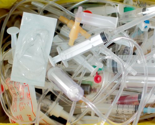Больницам Львовщины негде утилизировать медицинские отходы
