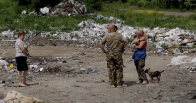 Фото – На Волині через помилку чиновників село тоне у смітті. Фото, відео