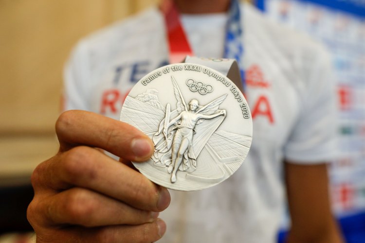 Медали для Олимпийских игр в Токио изготовили из вторсырья: как собирали ценные металлы