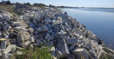 Фото – Білосарайська коса: біля нацпарку на Донеччині влаштували звалище: жителі забили на сполох. Фото