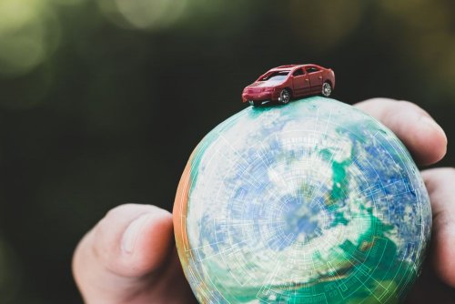 У ЄС хочуть послабить правила дотримання автовиробниками норм викидів СО2