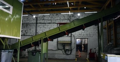 Фото – У Сумах з'явилася перша лінія сортування сміття. Фото та відео