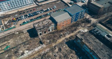 Фото – Покинутий завод "Радикал" у Києві просякнутий тоннами ртуті