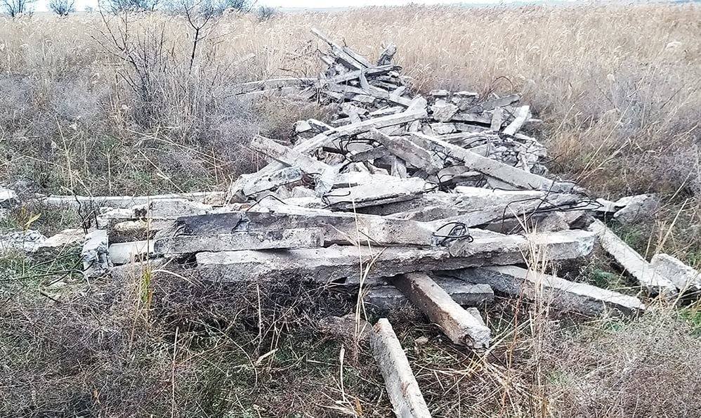 Фото – На Одещині у заповіднику “Тузлівські лимани” місцеві влаштували звалище