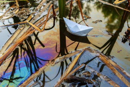 A large-scale oil spill occurred in the Sea of ​​Azov: the occupiers are doing nothing