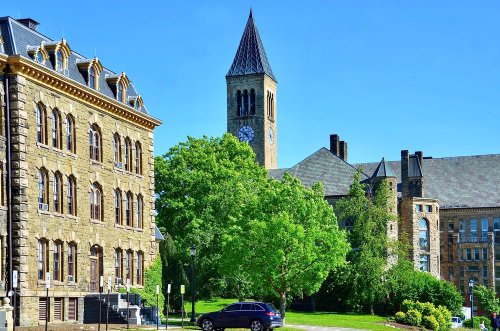 In the USA government buildings will be changing by green technology