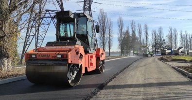 Фото – "ДТЕК Енерго" першою в Україні побудувала дорогу з золошлаками