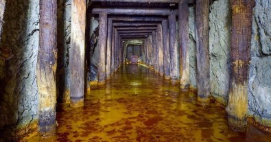Фото – Прорив дамби на "АрселорМіттал" в Кривому Розі: екоінспекція відібрала проби ґрунту
