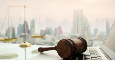 Фото – Активисты в суде защитили одно из киевских озер от застройки