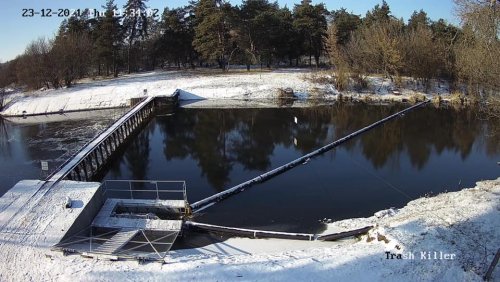 У Харкові "Trash Killer" очистив річку ще від одного кошика сміття. Відео