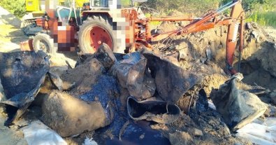 Фото – Під Києвом на звалище незаконно потрапили 100 бочок I класу токсичності. Фото