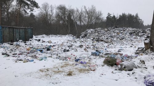 На Полтавщині блокують в’їзд до сміттєзвалища: немає куди звозити відходи