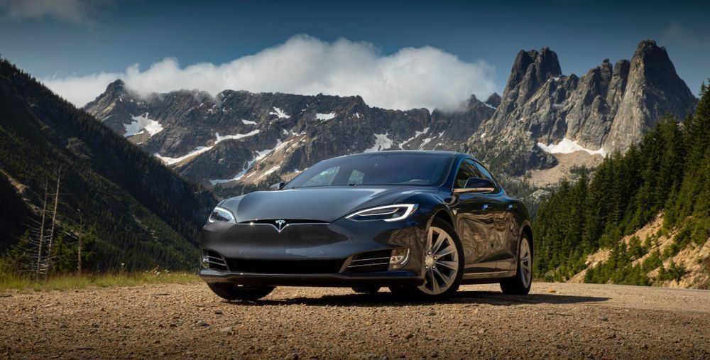 Фото – Tesla Model S установила абсолютный рекорд дальности без подзарядки
