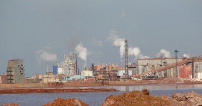 Фото – На Миколаївському глиноземному заводі перероблятимуть тисячі тонн шламу на цемент
