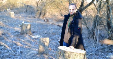 Фото – На Одещині знищили 150 тисяч дерев під незаконний карʼєр. Фото. Відео