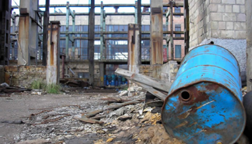 У Києві цілому району загрожує екологічна катастрофа через завод "Радикал"