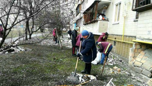 Киев во время войны в чистоте содержат более 2,3 тысячи дворников