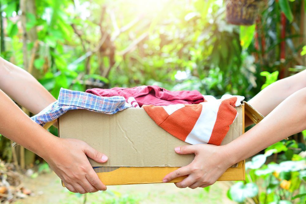 Photo – The displaced persons were given things collected as part of eco-actions in Kharkiv