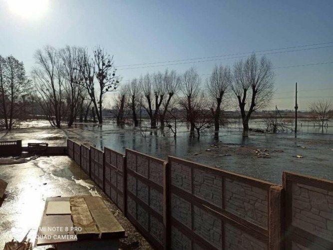 В Ирпене разрушение дамбы привело к масштабным затоплениям: какие последствия