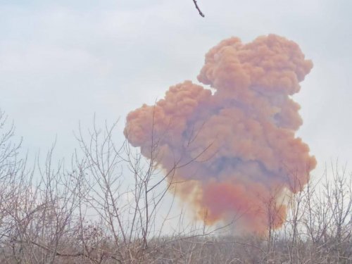 На Луганщині війська РФ влучили в цистерну з азотною кислотою