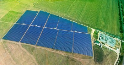Фото – У ЗМІ спростували, що російські мародери вкрали найбільшу СЕС в Україні