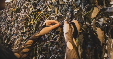 Photo – Lviv volunteers collect fabric for spring camouflage nets: where to bring them
