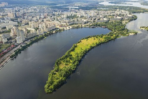 В Киеве уберегли от "приватизации" Оболонский остров